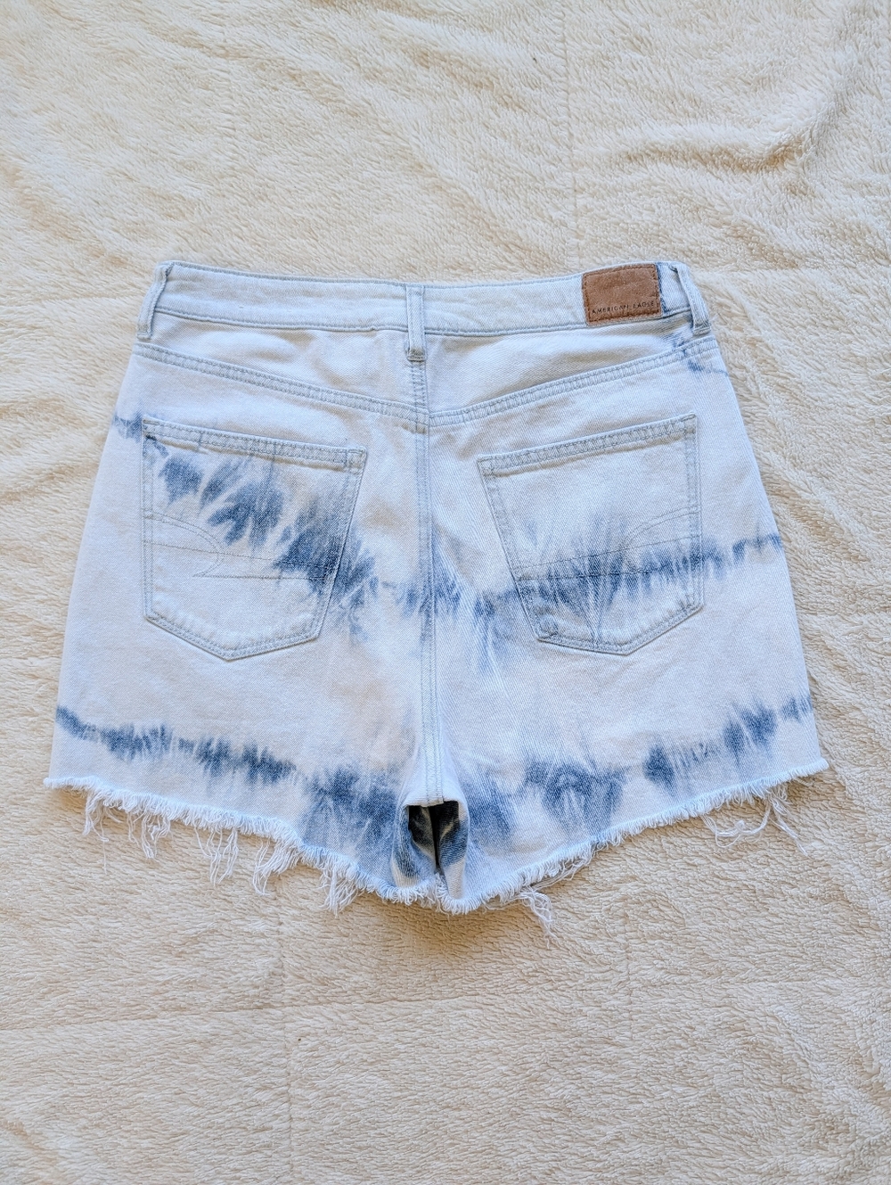 American Eagle Tie-dye Raw Hem Highest Rise Mom Shorts - Picture 2 of 5